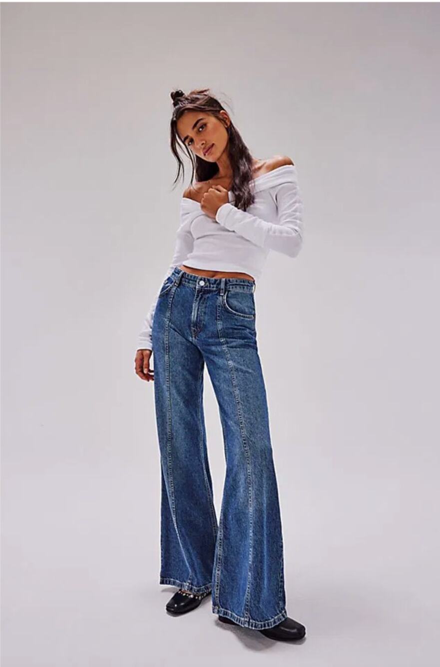Free People We The Free Wallflower Mid Rise Flare Jeans Blue OB1824302 Size 26